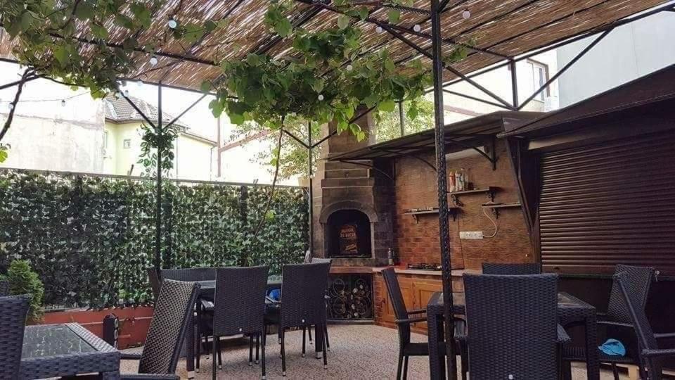 Vila Crinis เอโฟริเอนอร์ด ภายนอก รูปภาพ